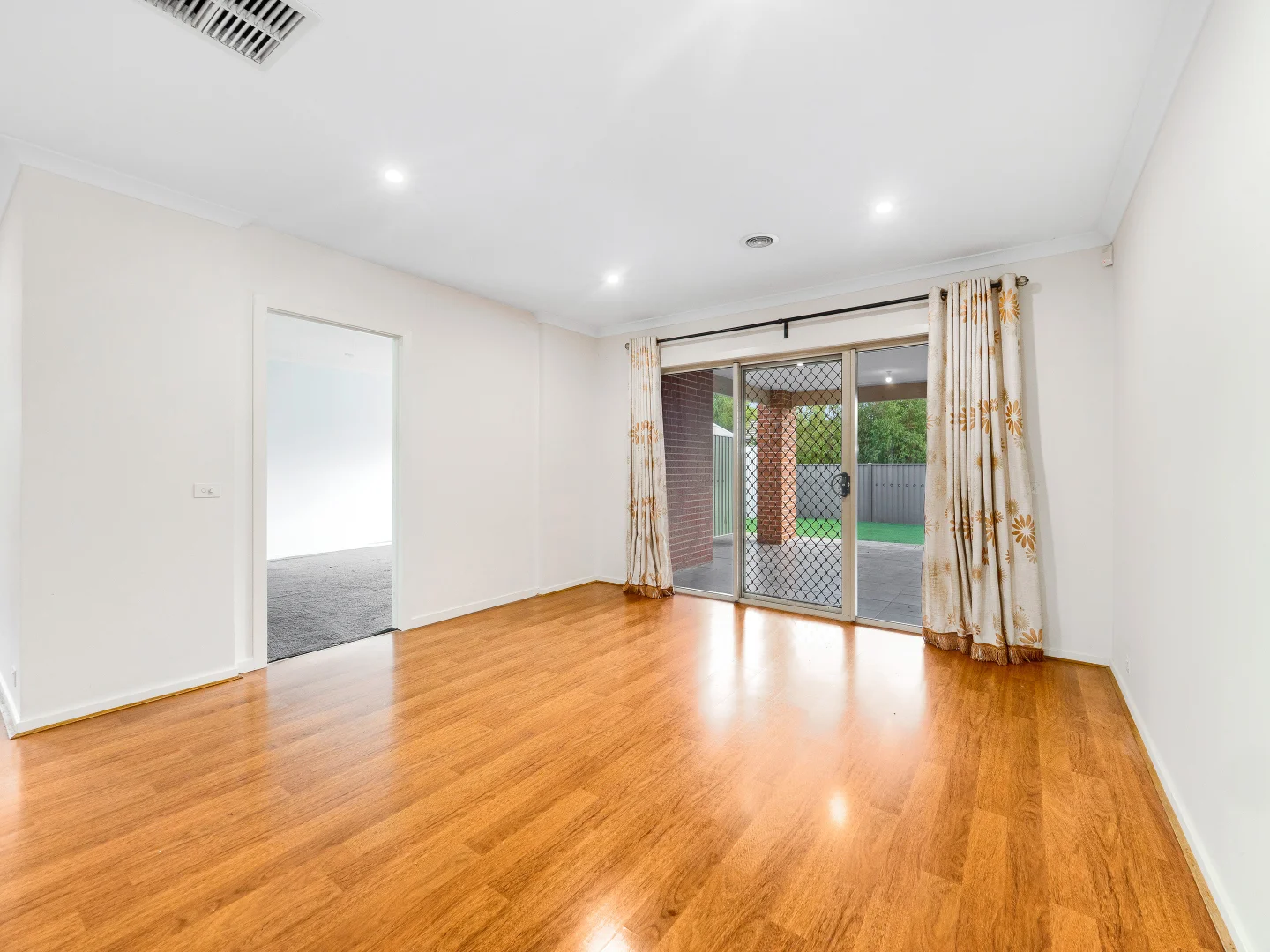 Additional image 18 of 8 Bankton Avenue, Cranbourne East VIC 3977
