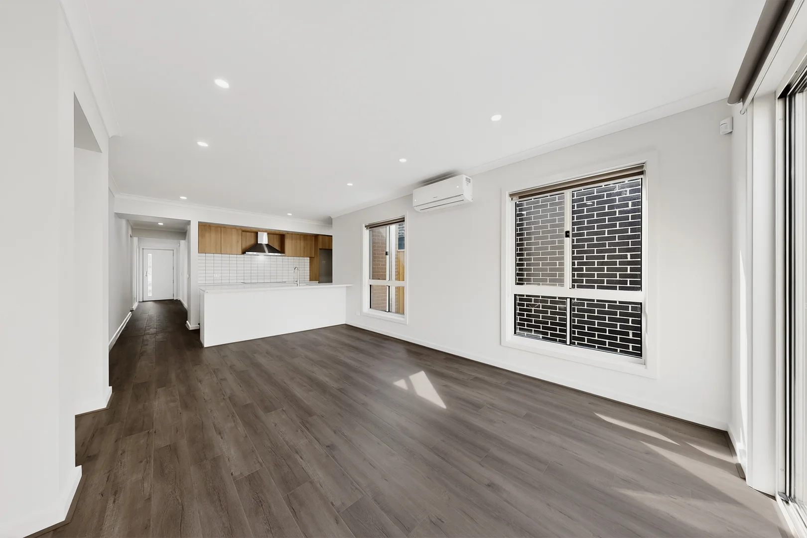 26 Aurora Drive, Cranbourne West VIC 3977 photo 5