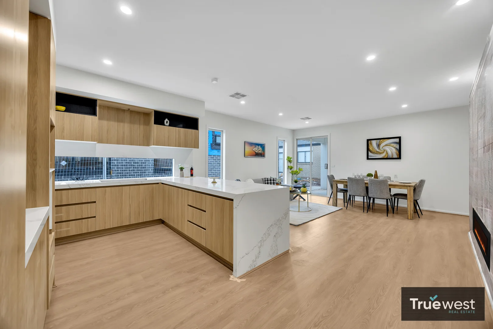 Additional image 3 of 10 Cameo Street, Tarneit VIC 3029
