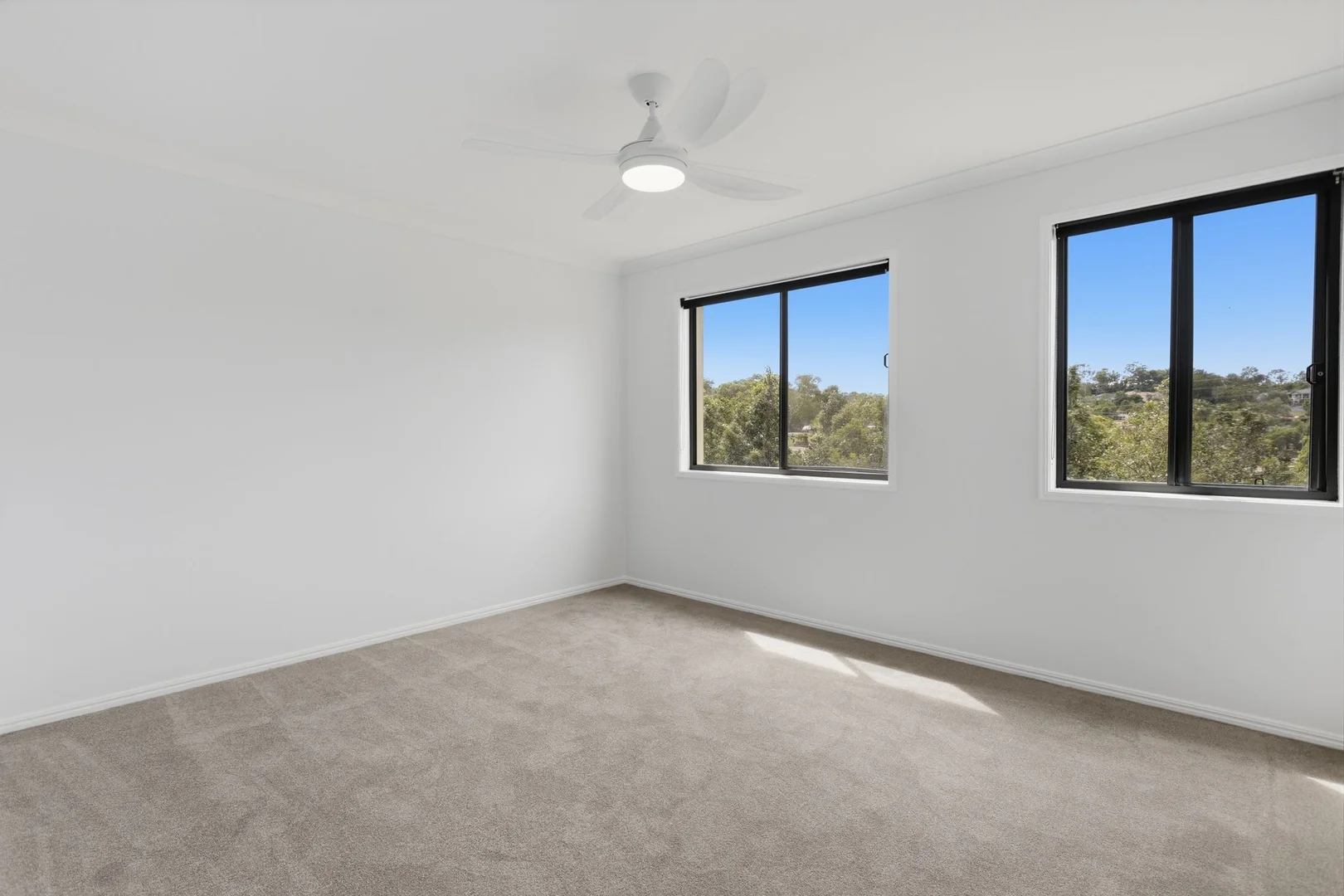 Additional image 10 of 22/1 Santa Isobel Blvd, Pacific Pines QLD 4211