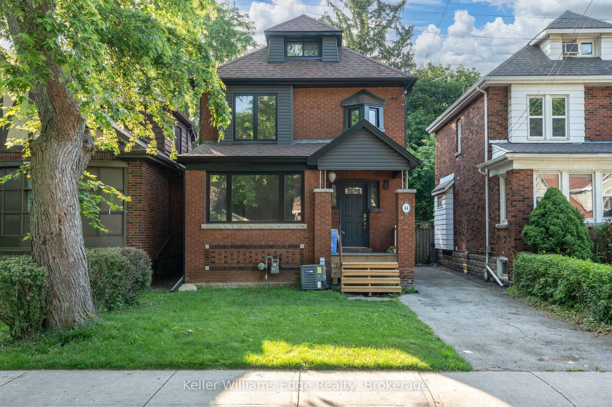 44 Haddon Avenue N, Hamilton, ON, L8S 4A3