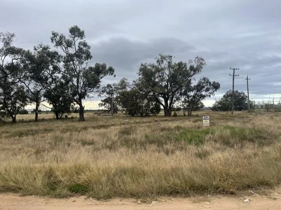92 Castlereagh Highway, Walgett NSW 2832