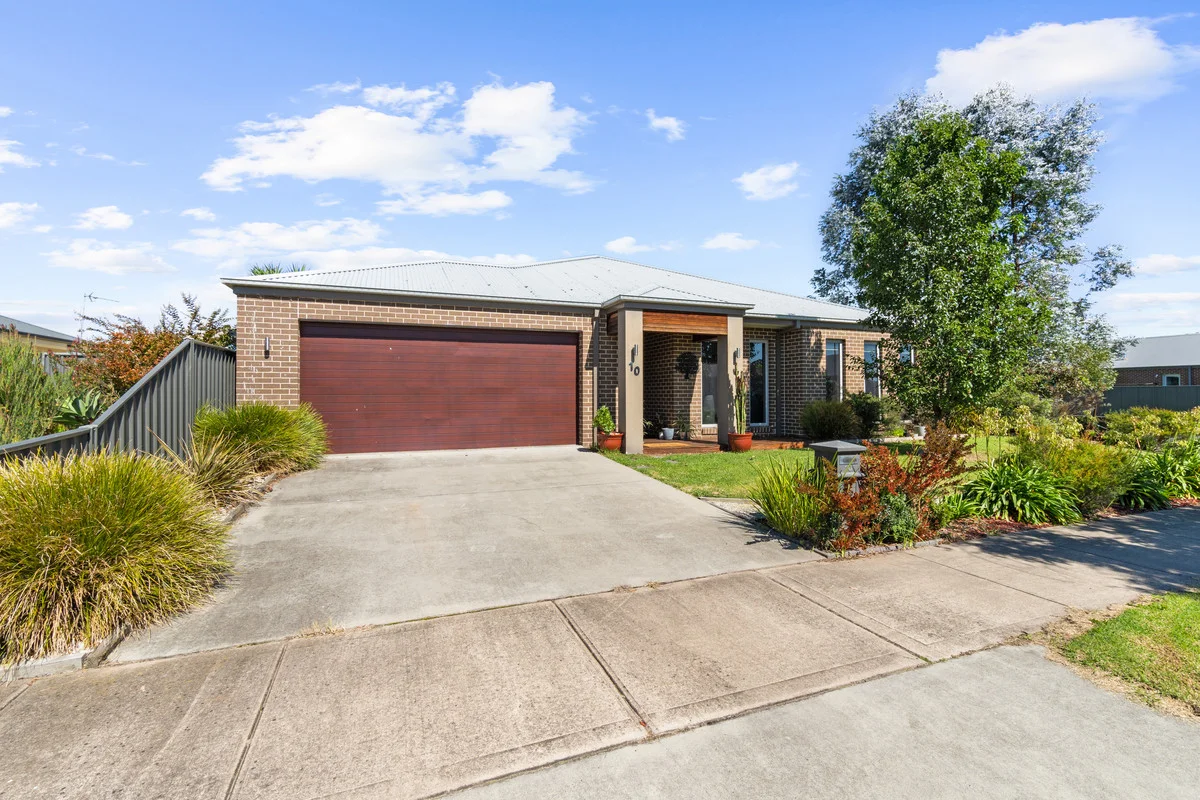 10 Hillcrest Drive, Maffra VIC 3860