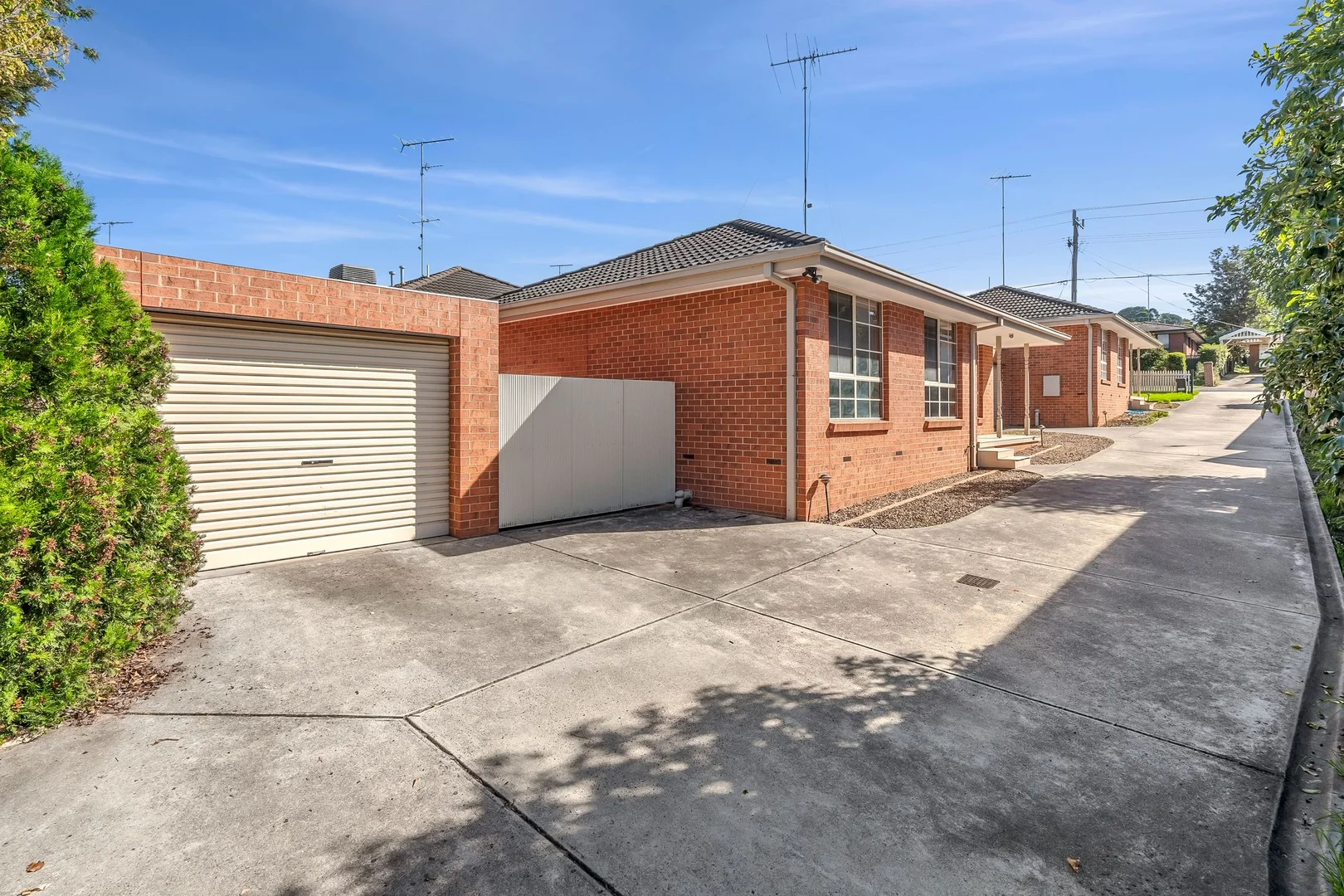Additional image 10 of 2/237 Mt Pleasant Road, Highton VIC 3216