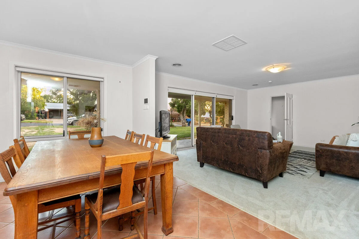 Additional image 5 of 9 Avon Avenue, Lake Albert NSW 2650