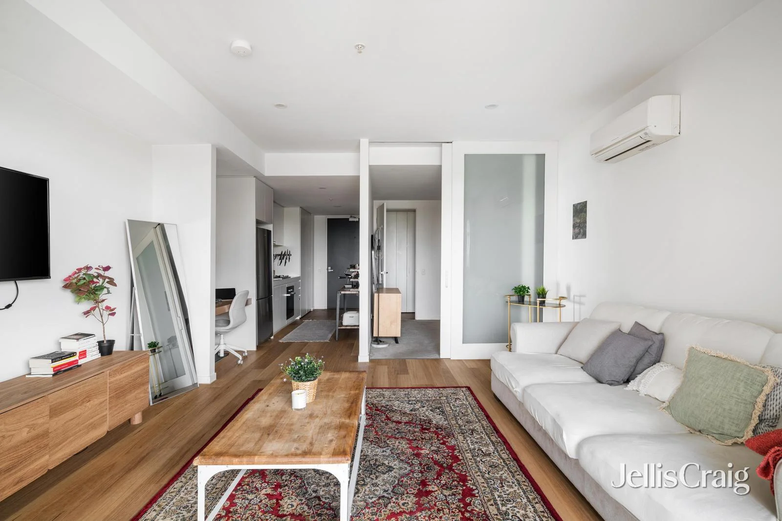 328/253 Bridge Road, Richmond VIC 3121 photo 3