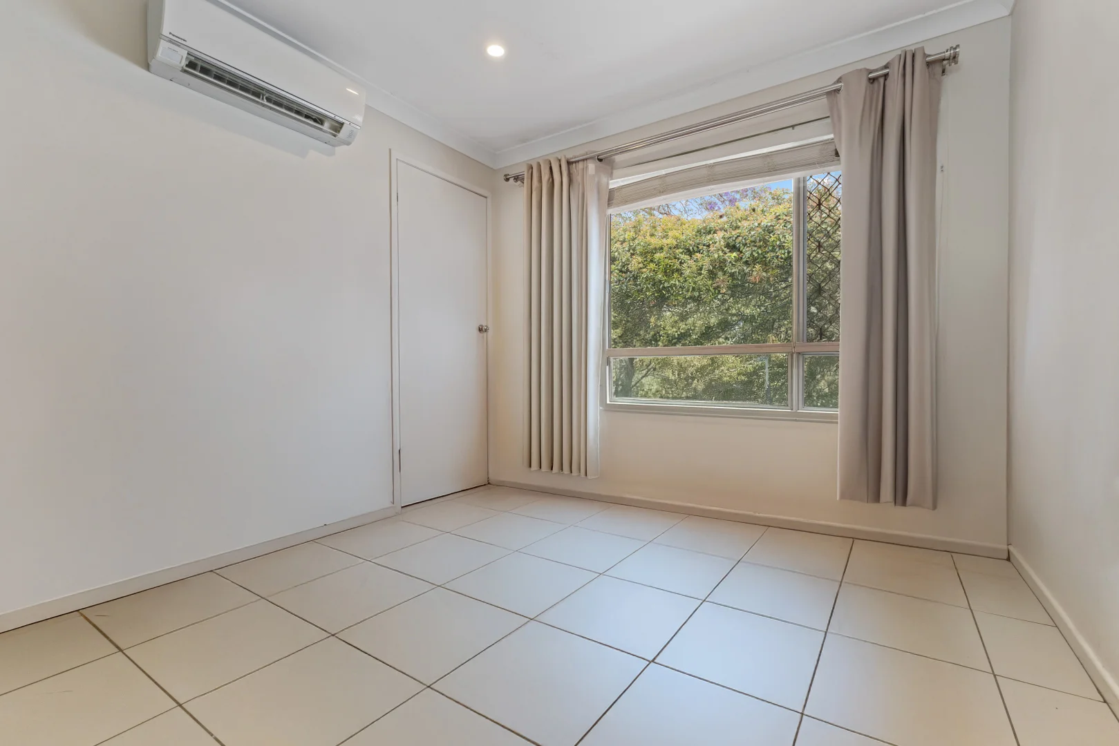 Additional image 9 of 370 West Street, Kearneys Spring QLD 4350