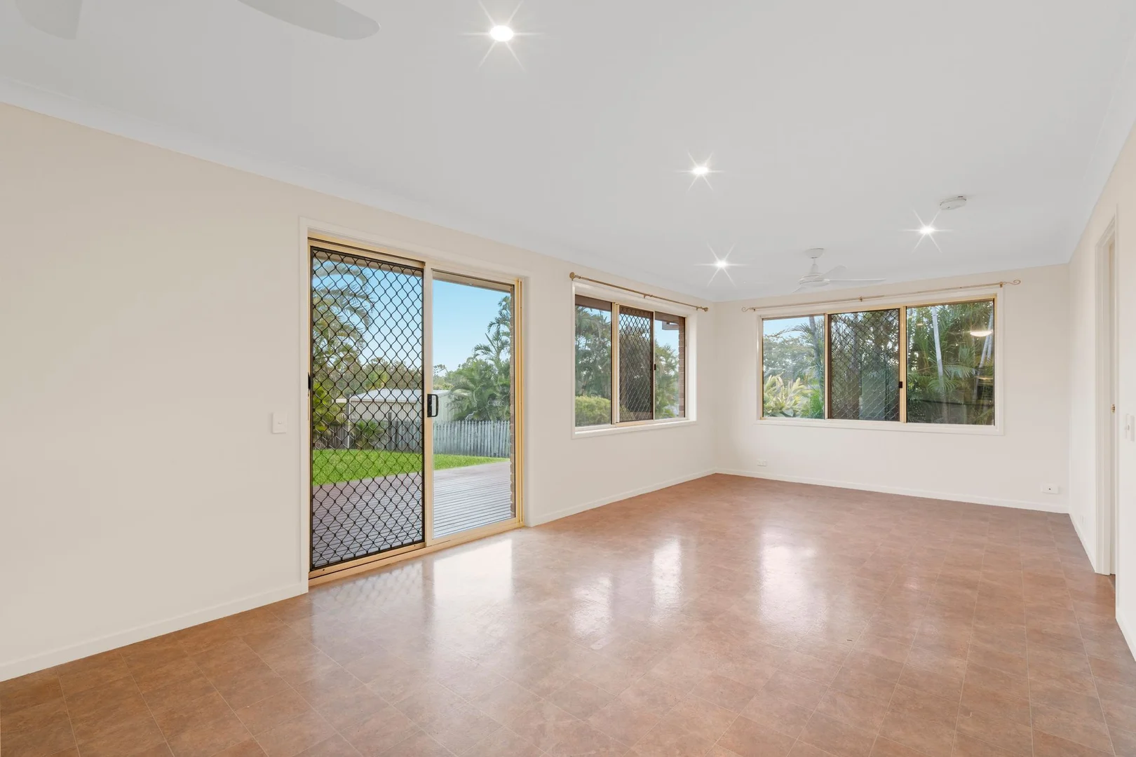 Additional image 5 of 33 Washbrook Cres, Petrie QLD 4502