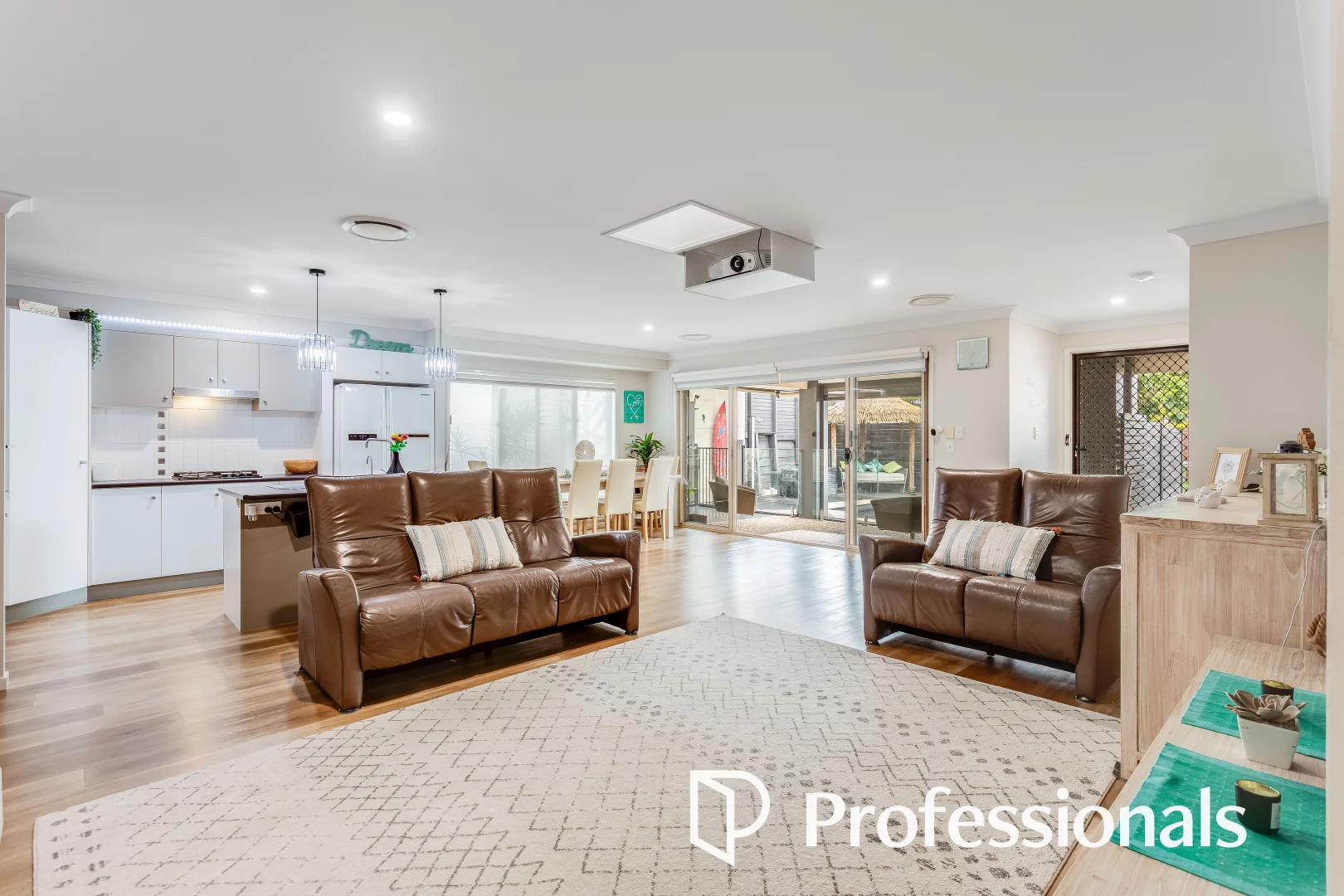 Additional image 4 of 15 Lilly Crescent, Kallangur QLD 4503