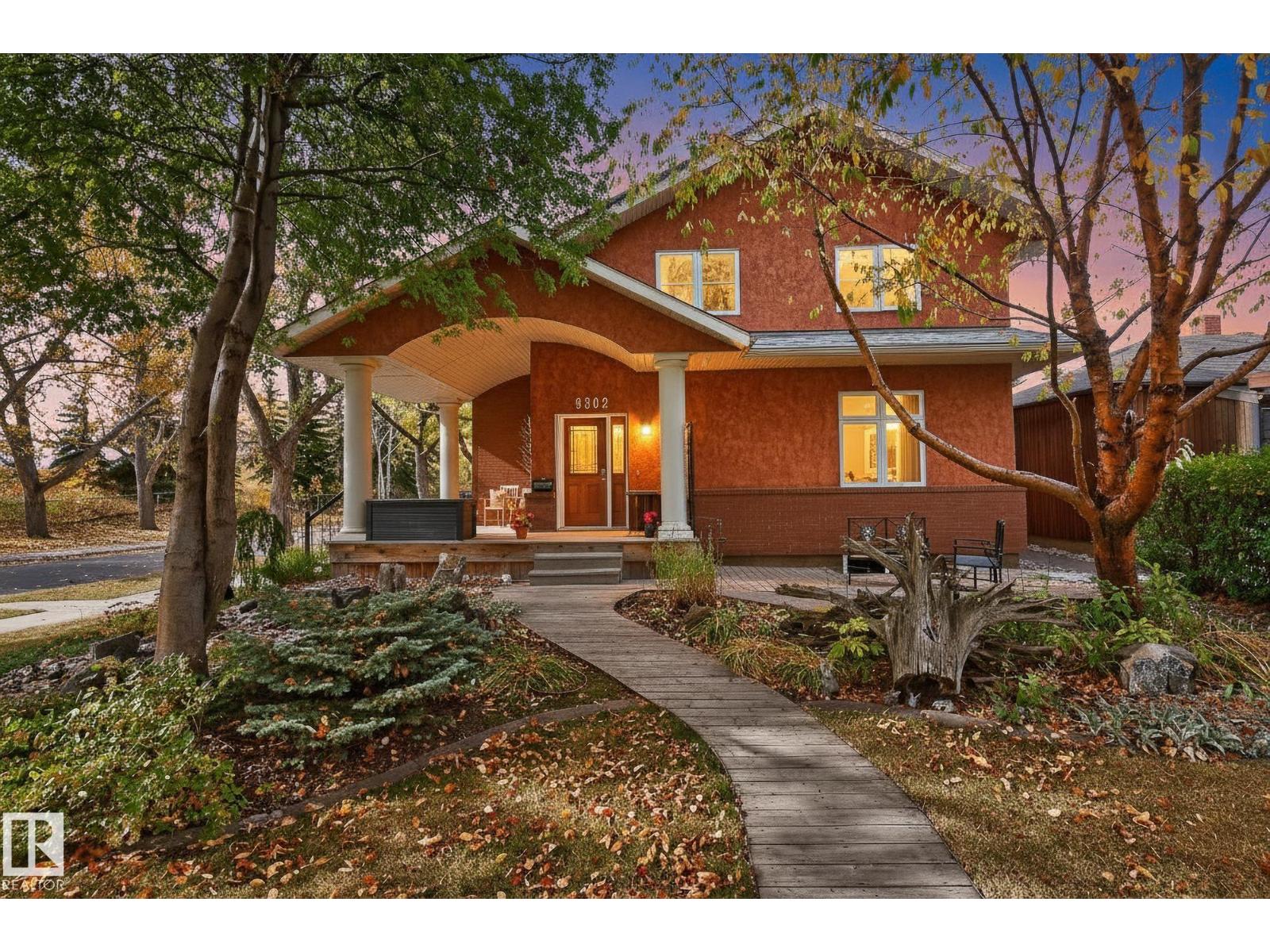 9302 93 Street NW, Edmonton, AB, T6C3T8