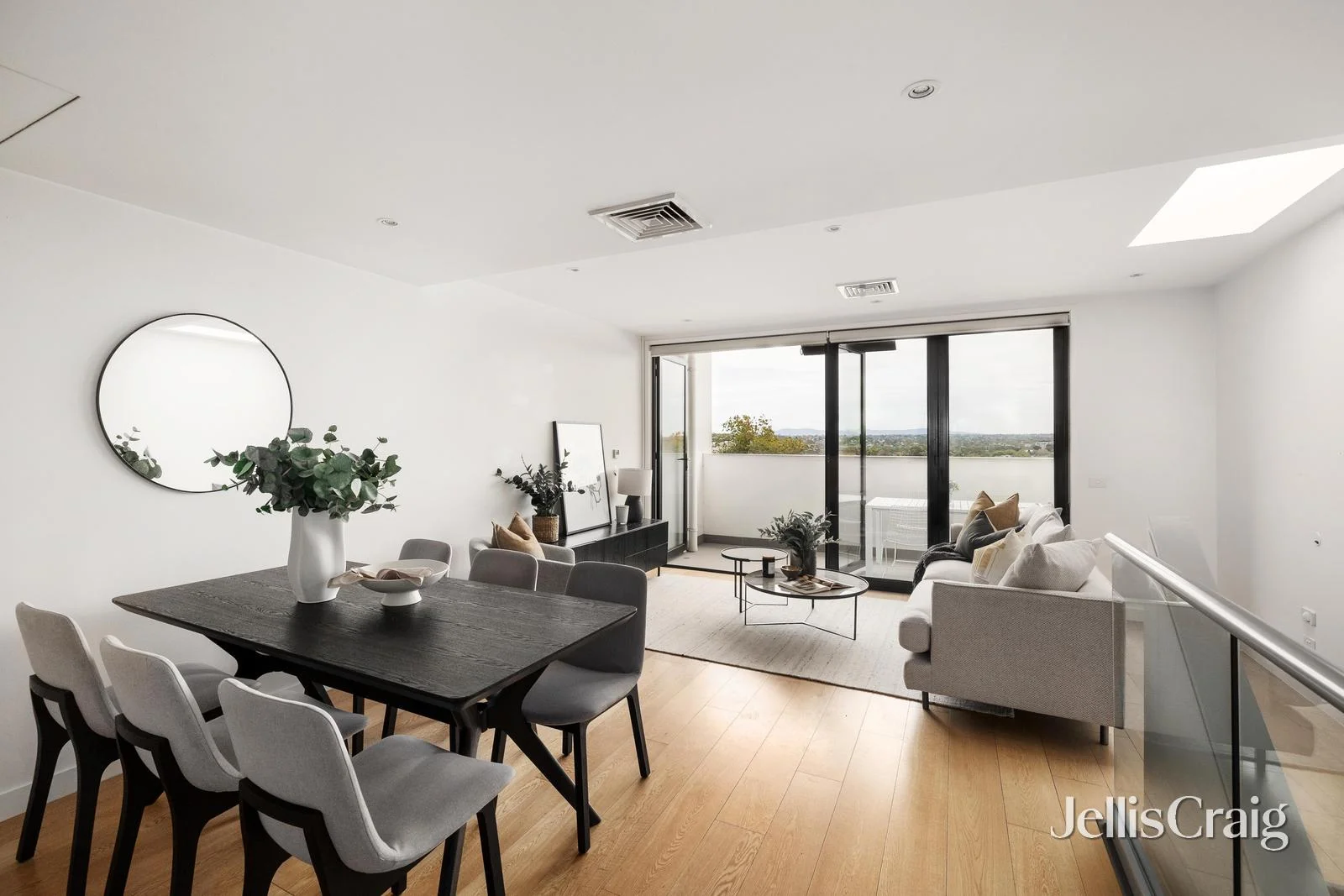 6 Norfolk Place, Malvern VIC 3144