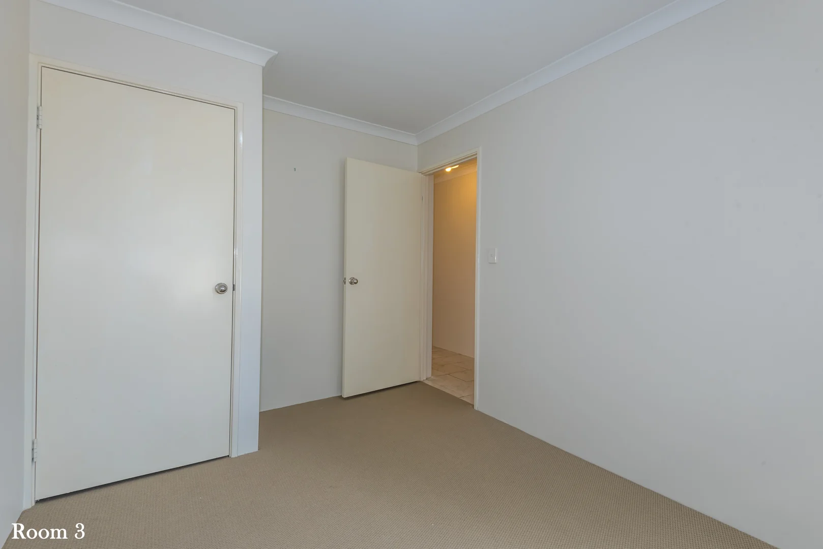Additional image 9 of 54 Pearl Road, Cloverdale WA 6105