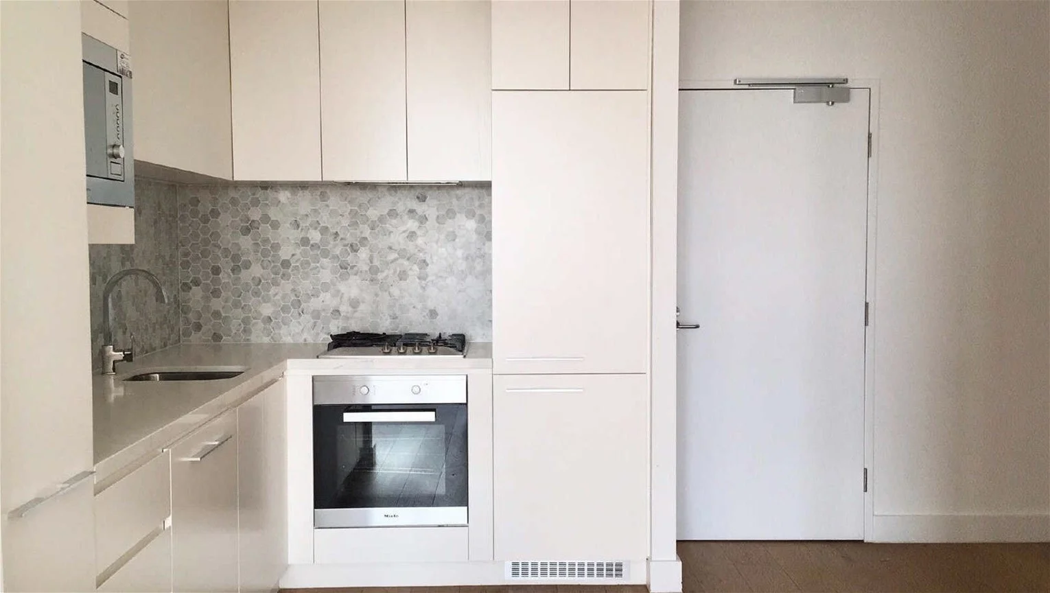 Additional image 2 of 1815/850 Whitehorse Rd, Box Hill VIC 3128