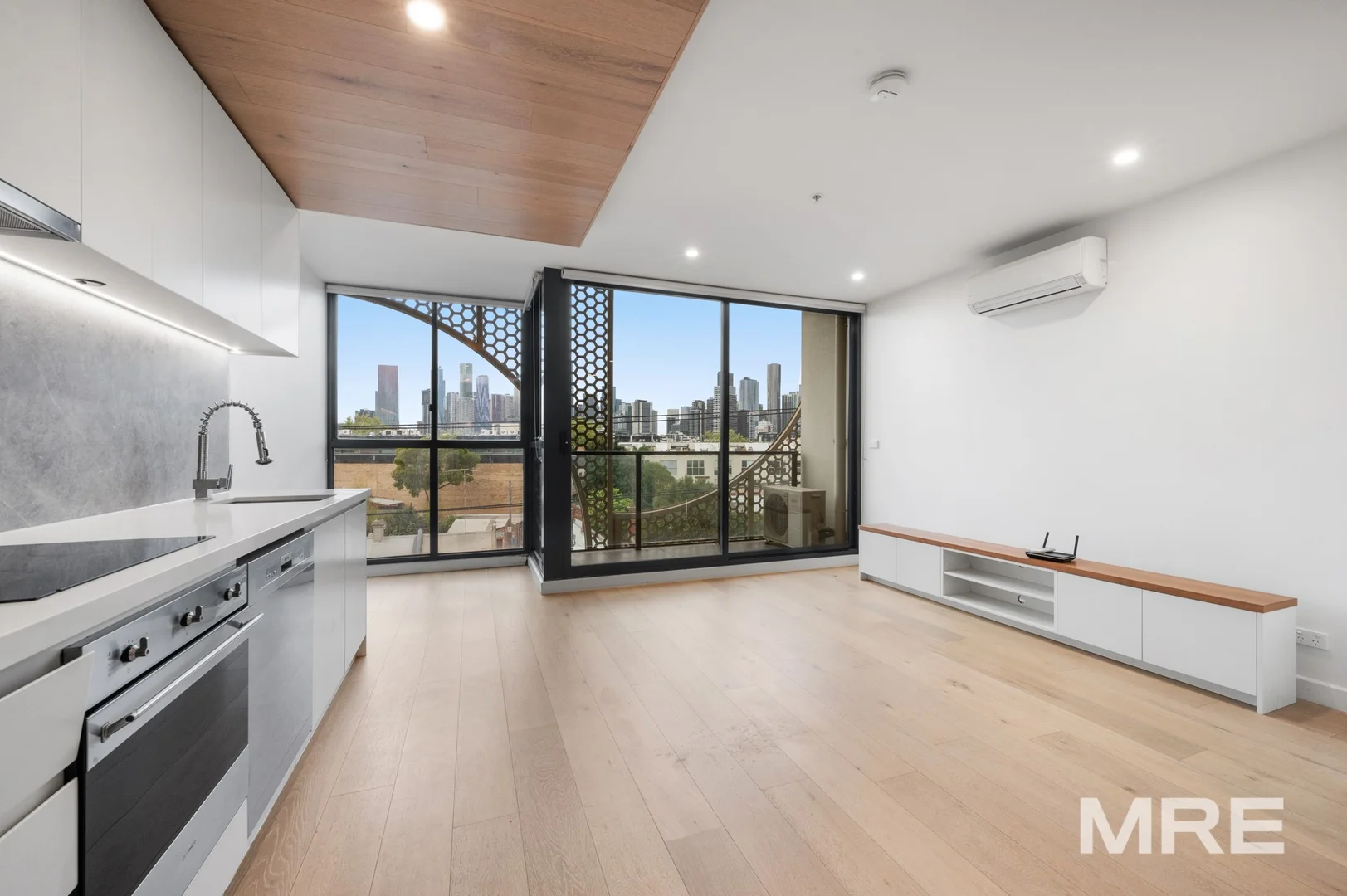 402/41 Dryburgh Street, West Melbourne VIC 3003 photo 2