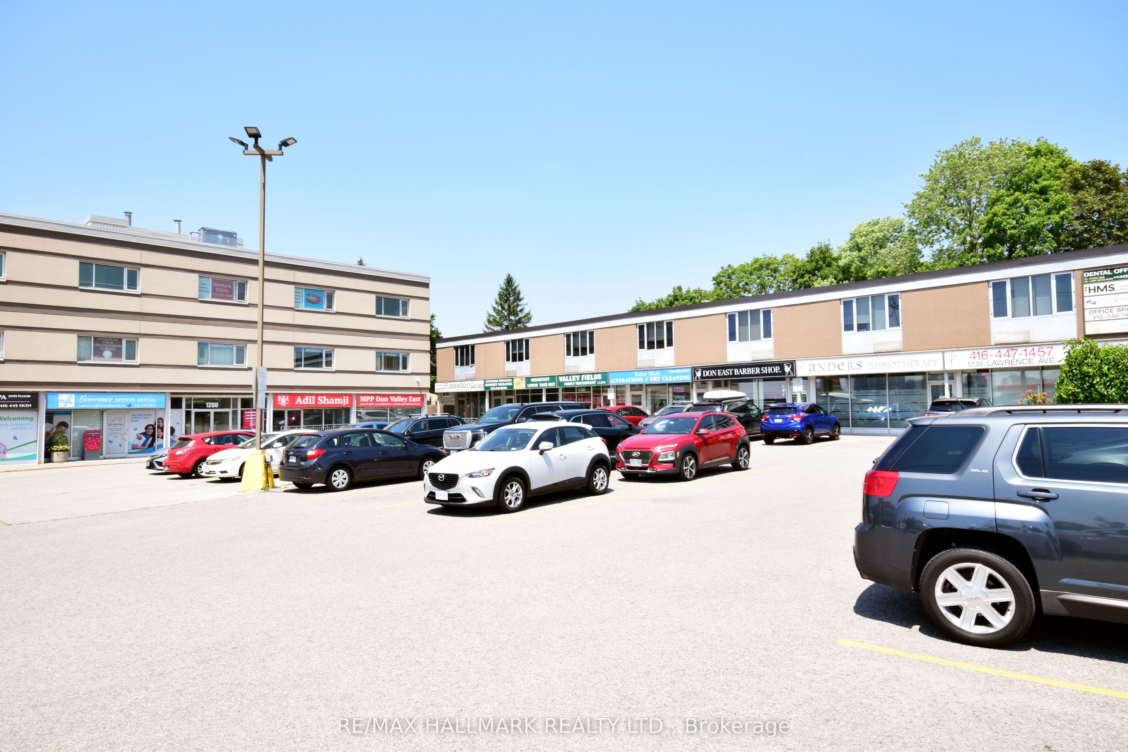 301-1200 Lawrence Avenue E, Toronto, ON, M3A 1E1