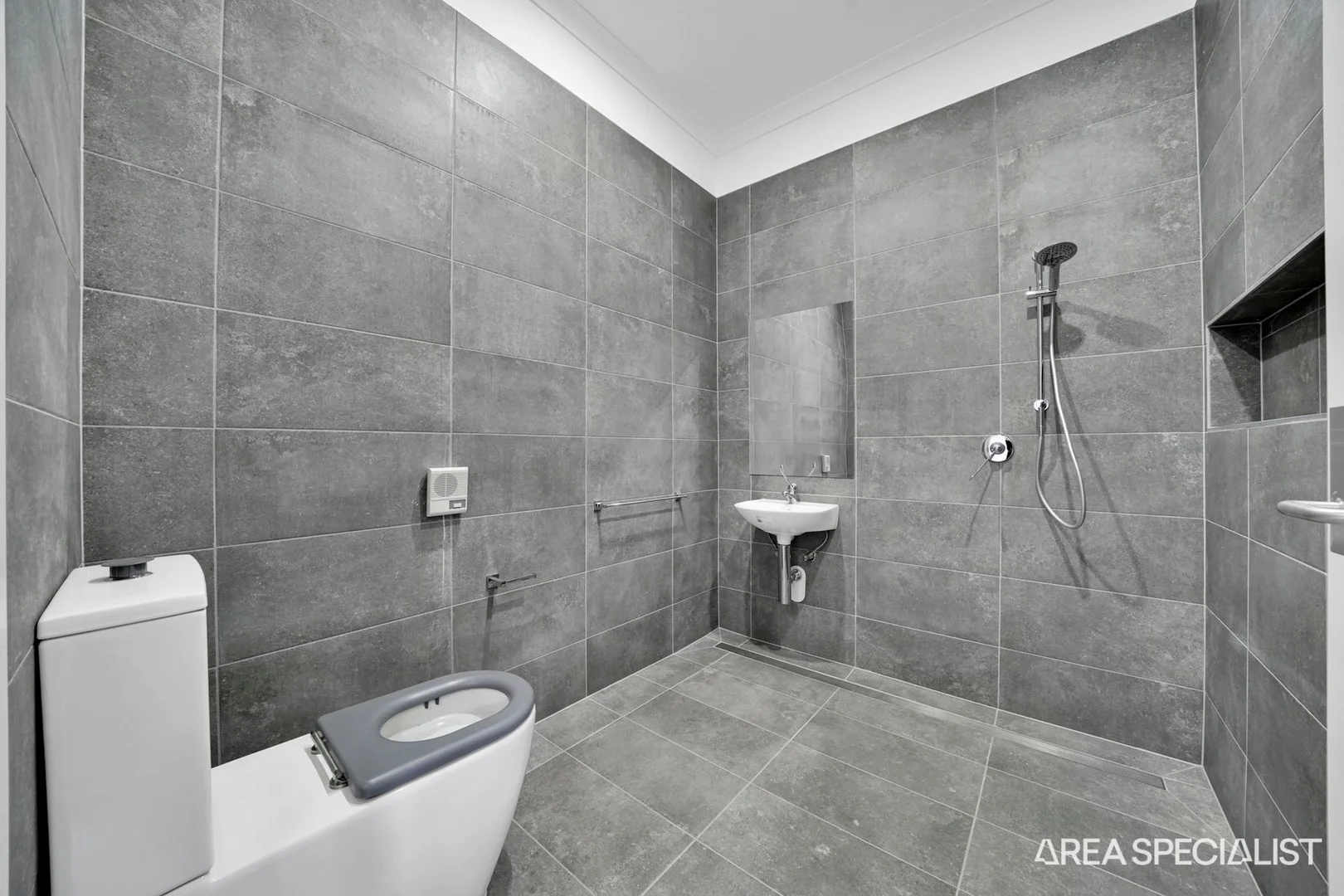 Additional image 3 of 45 Riversdale Boulevard, Weir Views VIC 3338