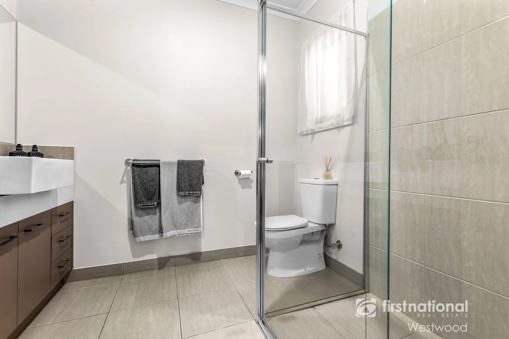 Additional image 15 of 45 District Avenue, Werribee VIC 3030