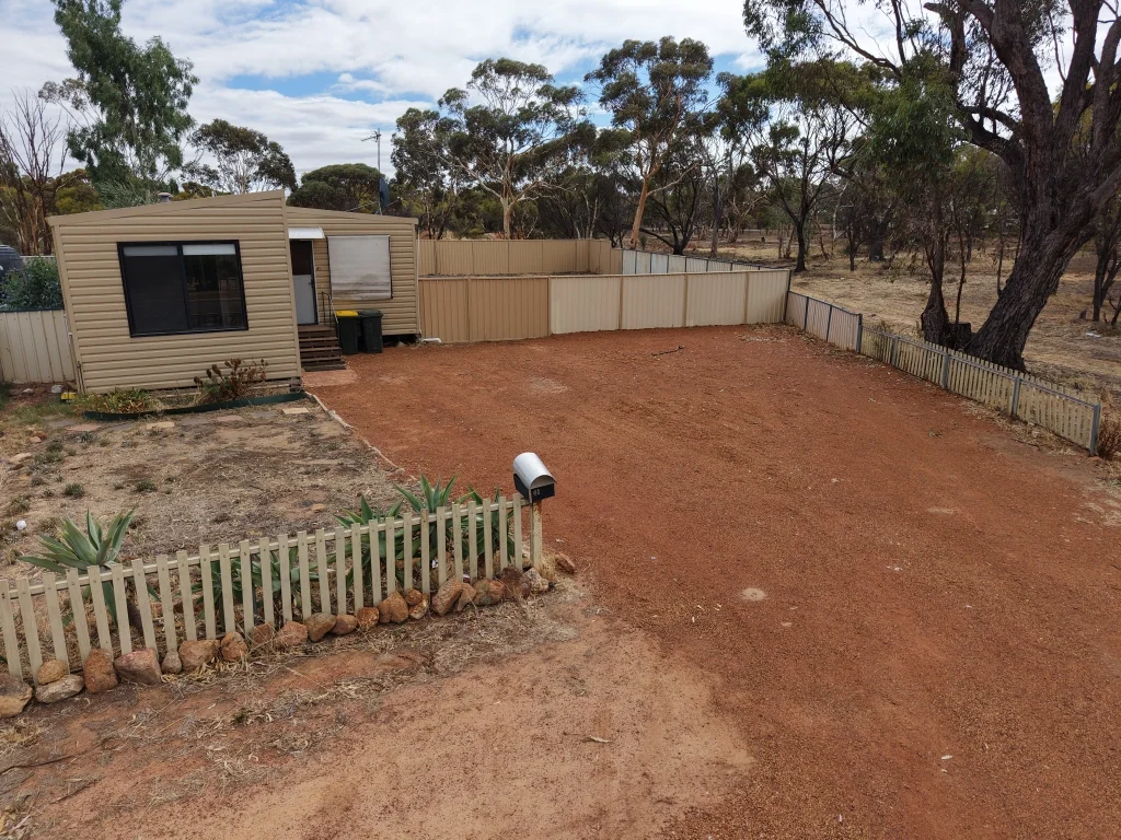 41 Murphy Street, Quairading WA 6383