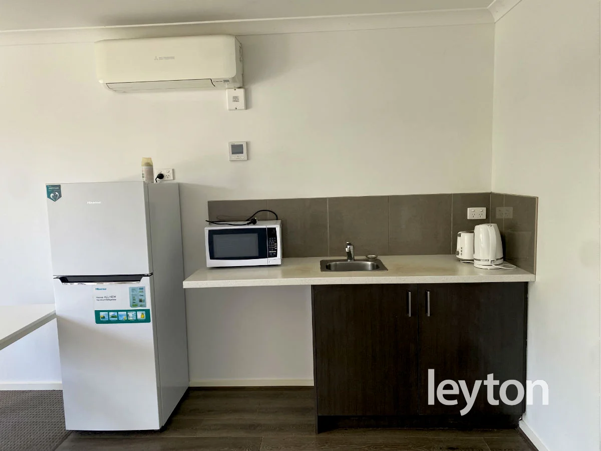 r9/10 Oak Grove, Springvale VIC 3171 photo 2