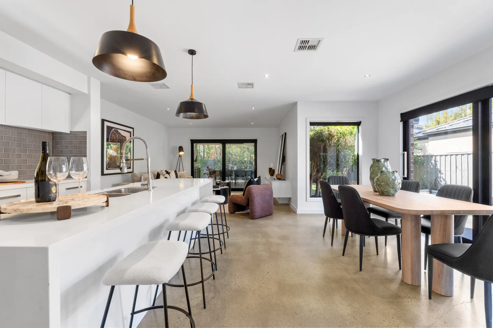 Additional image 9 of 8 Jones Court, Strathmore VIC 3041