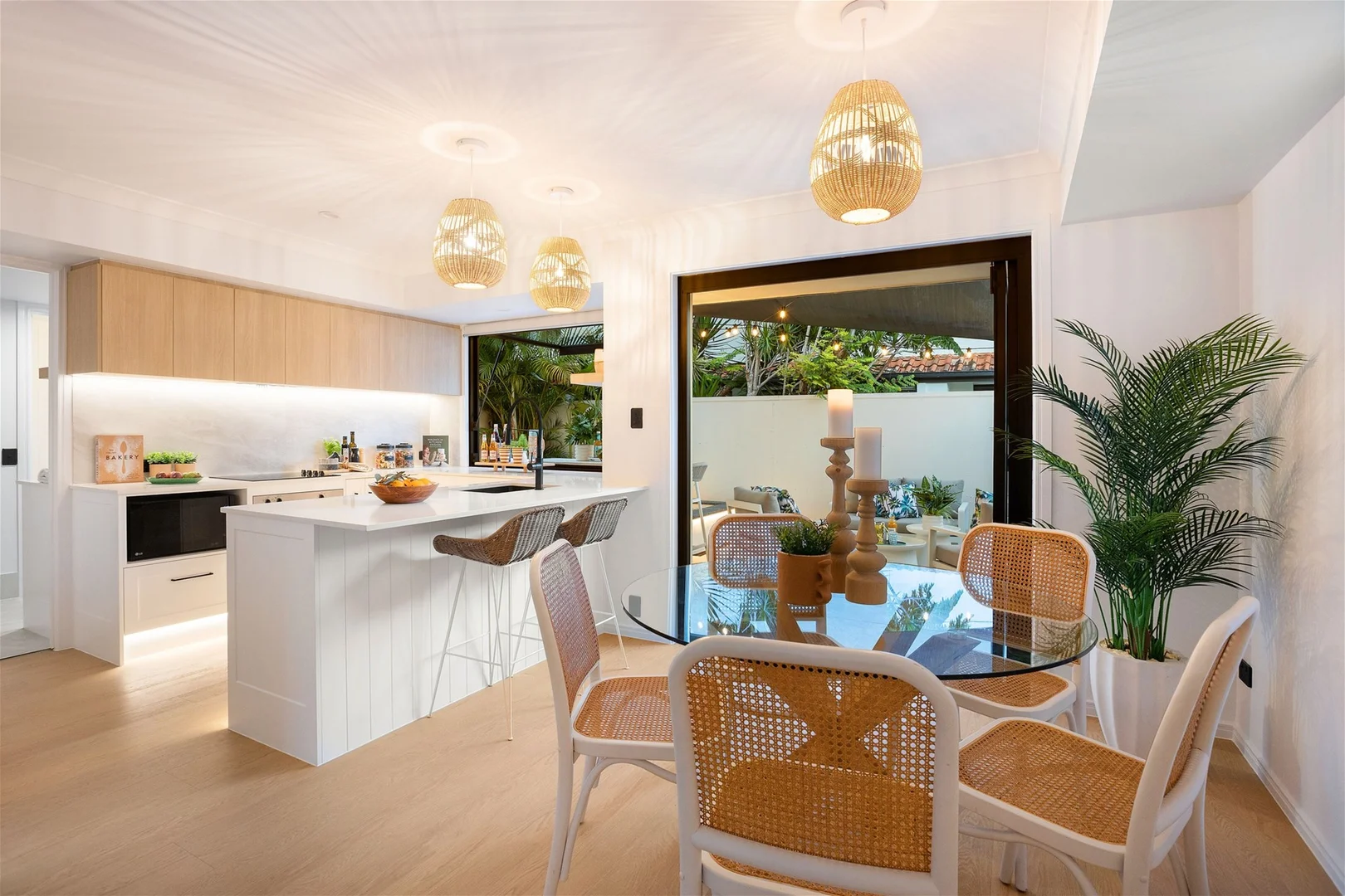 Additional image 5 of 1401/2214 Gold Coast Highway, Mermaid Waters QLD 4218