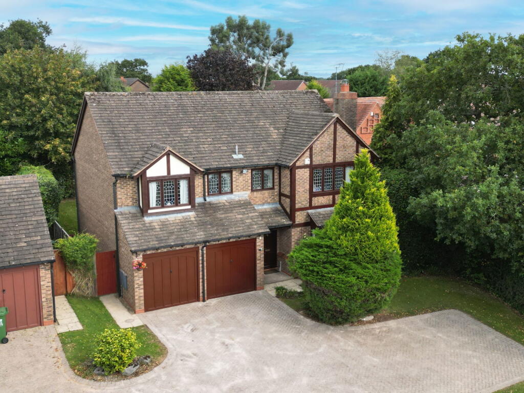 Houndsfield Lane, Wythall, B47 6LX