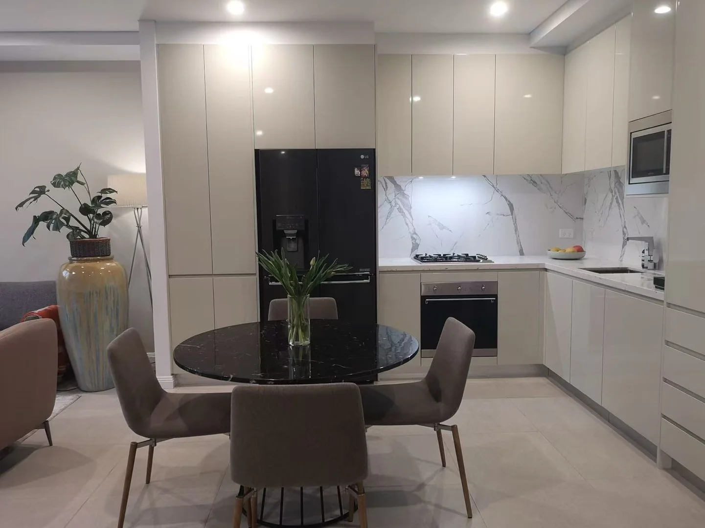 Additional image 3 of 305/6 Bourke Street, Mascot NSW 2020