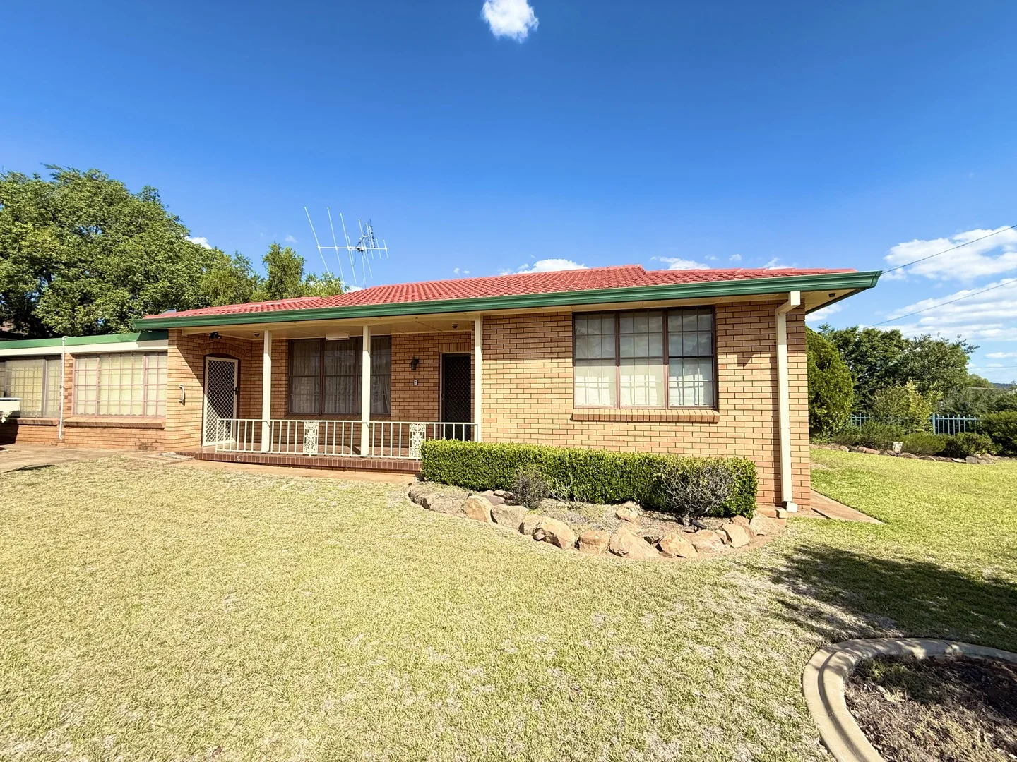 56 PIERCE STREET, Wellington NSW 2820