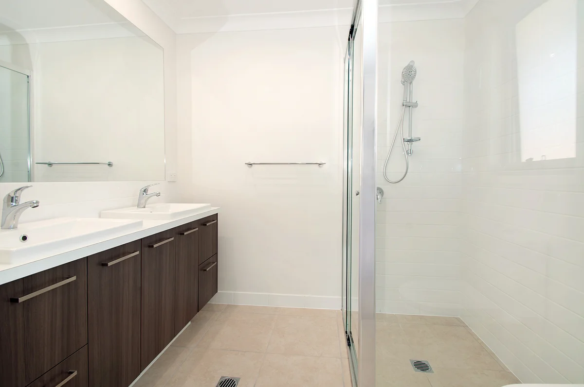 Additional image 3 of 347 Lakeside Avenue, Springfield Lakes QLD 4300