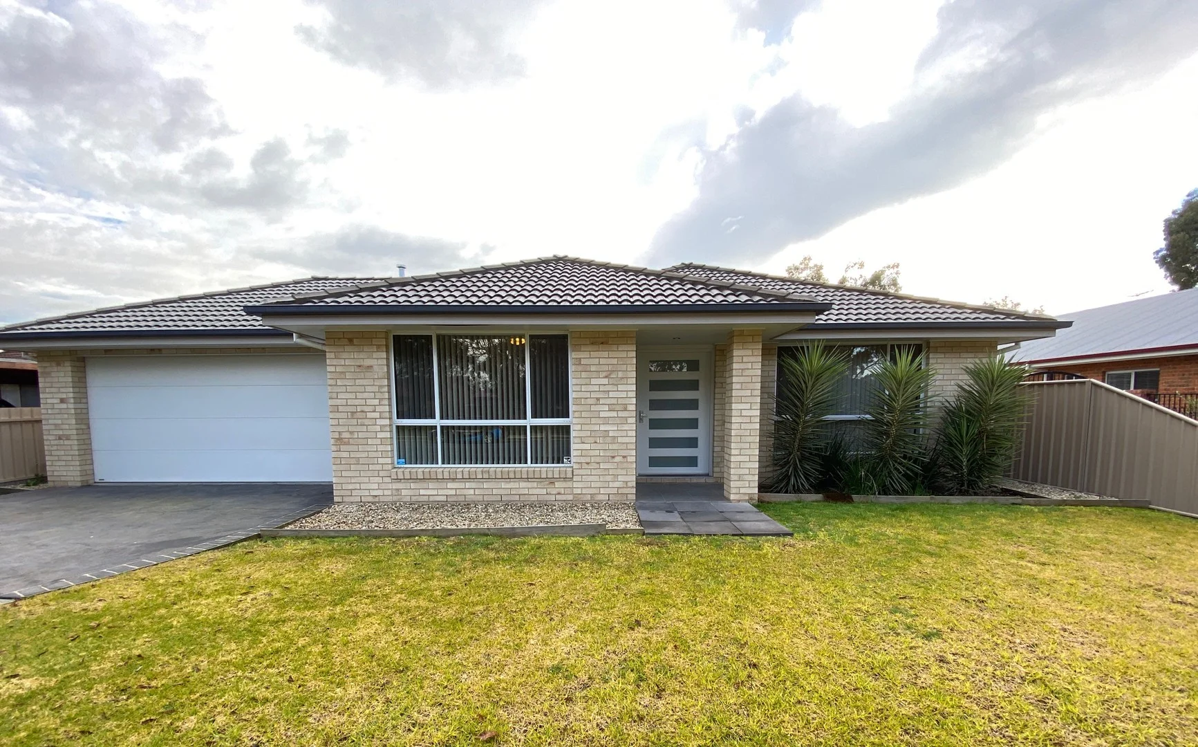 376 Kaitlers Road, Lavington NSW 2641