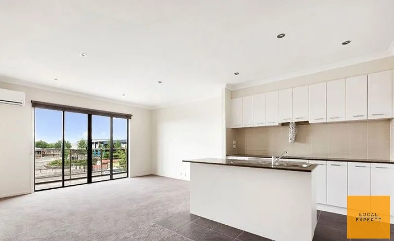 Additional image 6 of 2/8 The Crossing, Caroline Springs VIC 3023