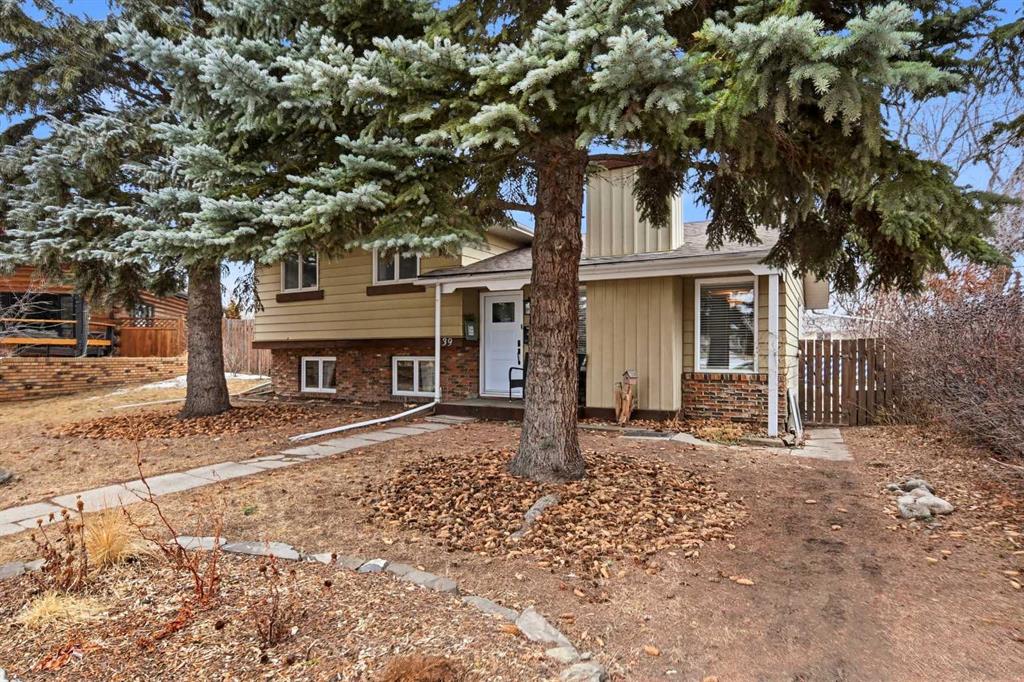 39 Norris Close, Red Deer, AB, T4P 1R2