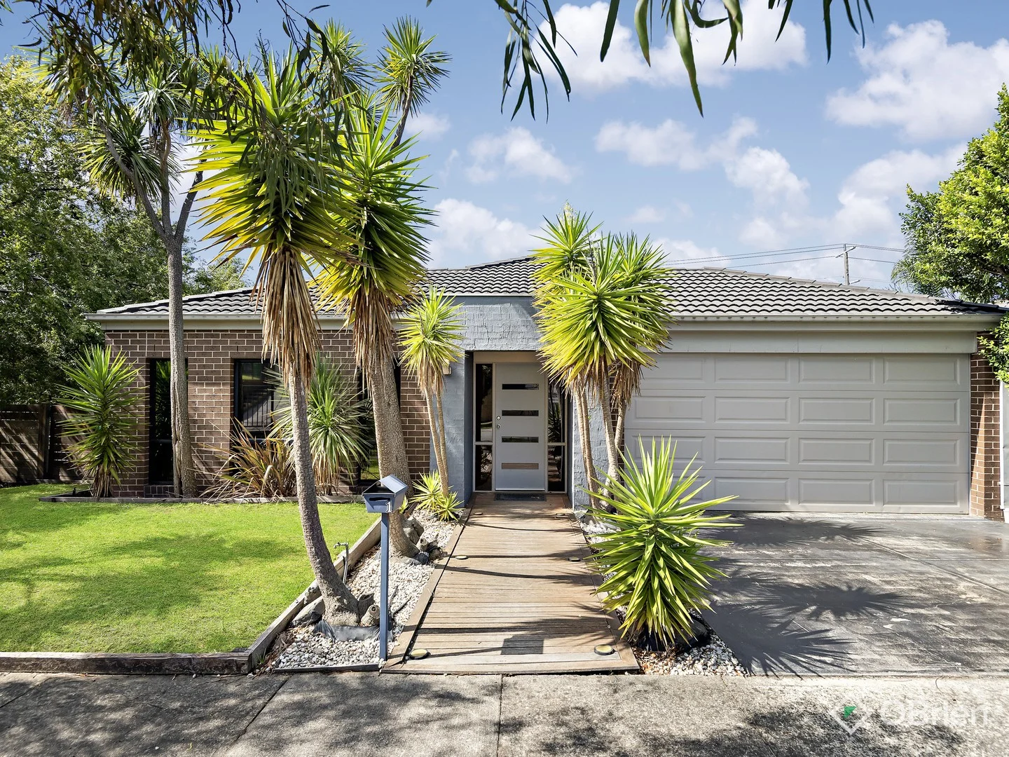 1 Manna Gum Drive, Pakenham VIC 3810