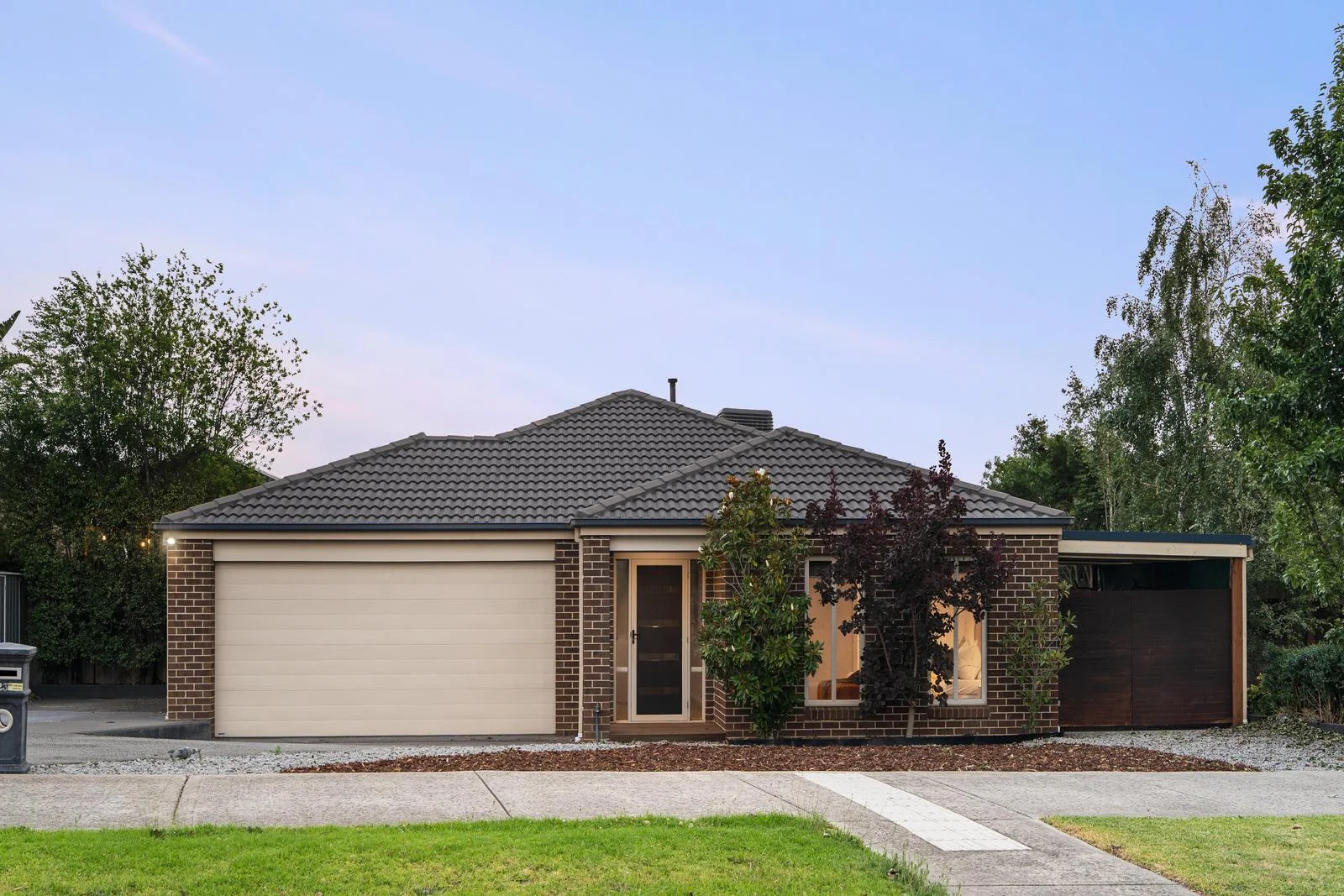 23 Eminence Boulevard, Doreen VIC 3754