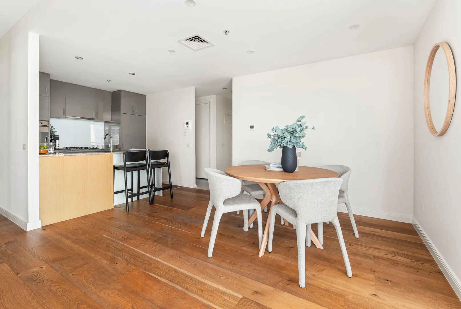 Additional image 4 of 902/480 St Kilda Road, Melbourne VIC 3004