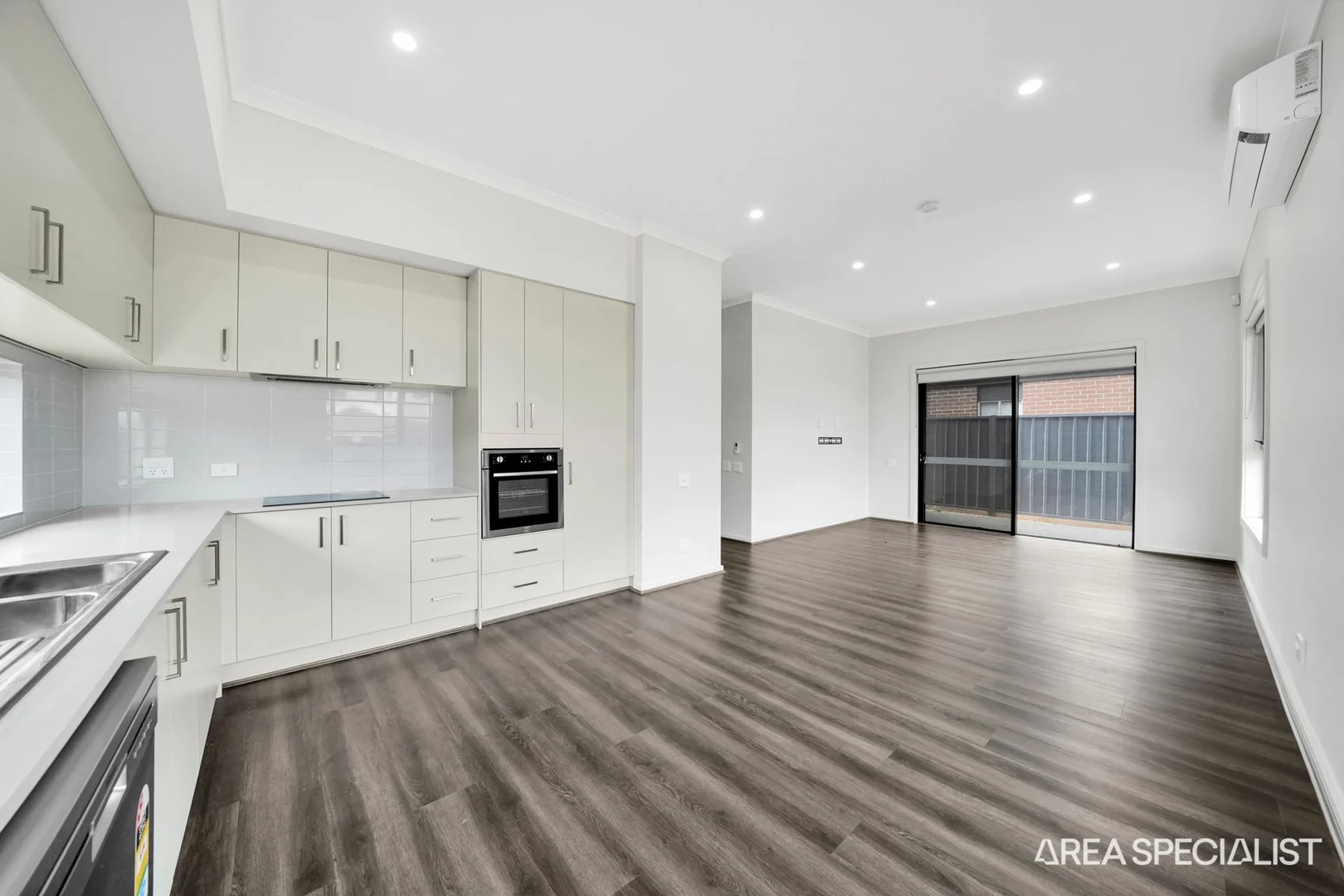 Additional image 10 of 45 Riversdale Boulevard, Weir Views VIC 3338
