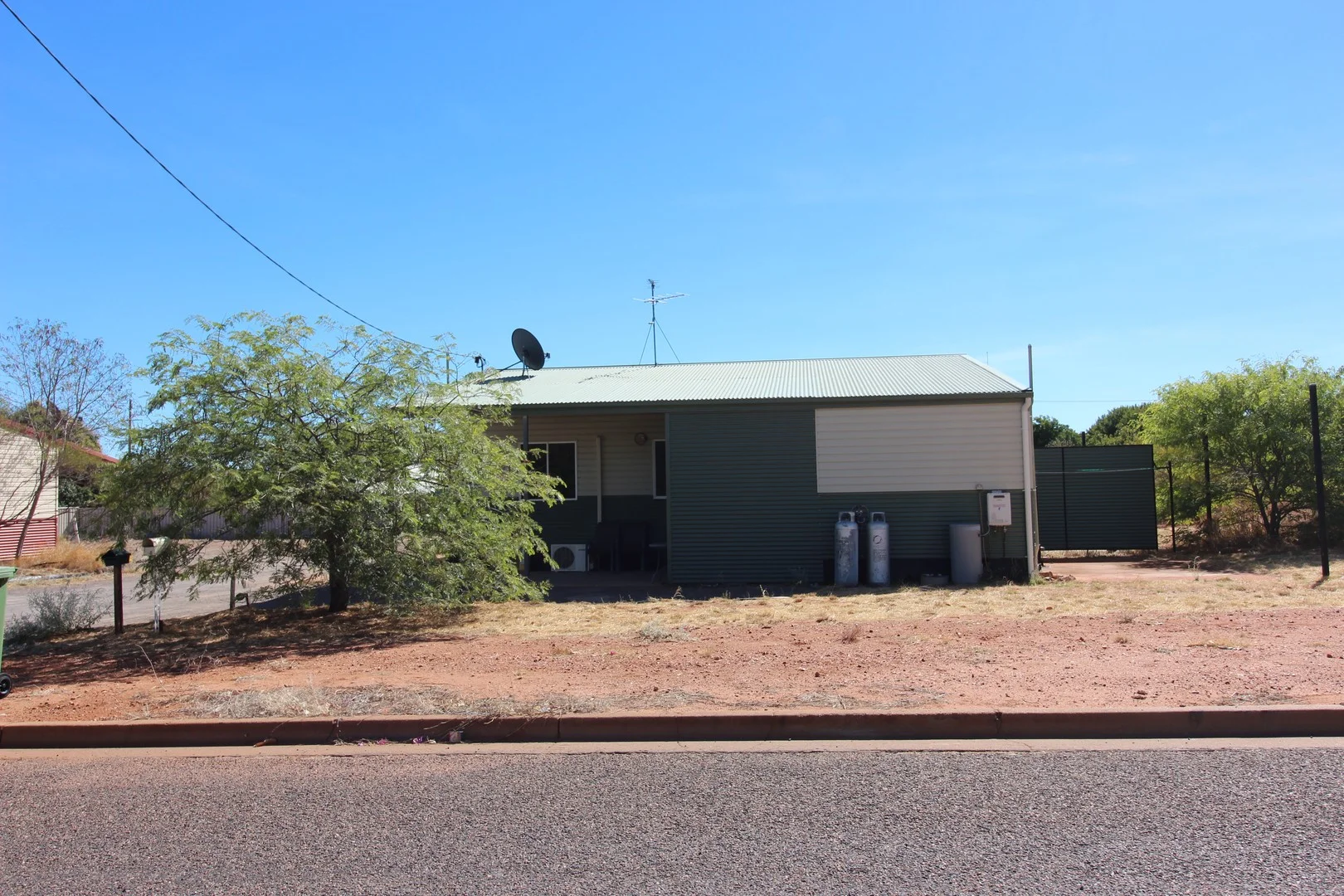 2/103 Eva Street, Cloncurry QLD 4824