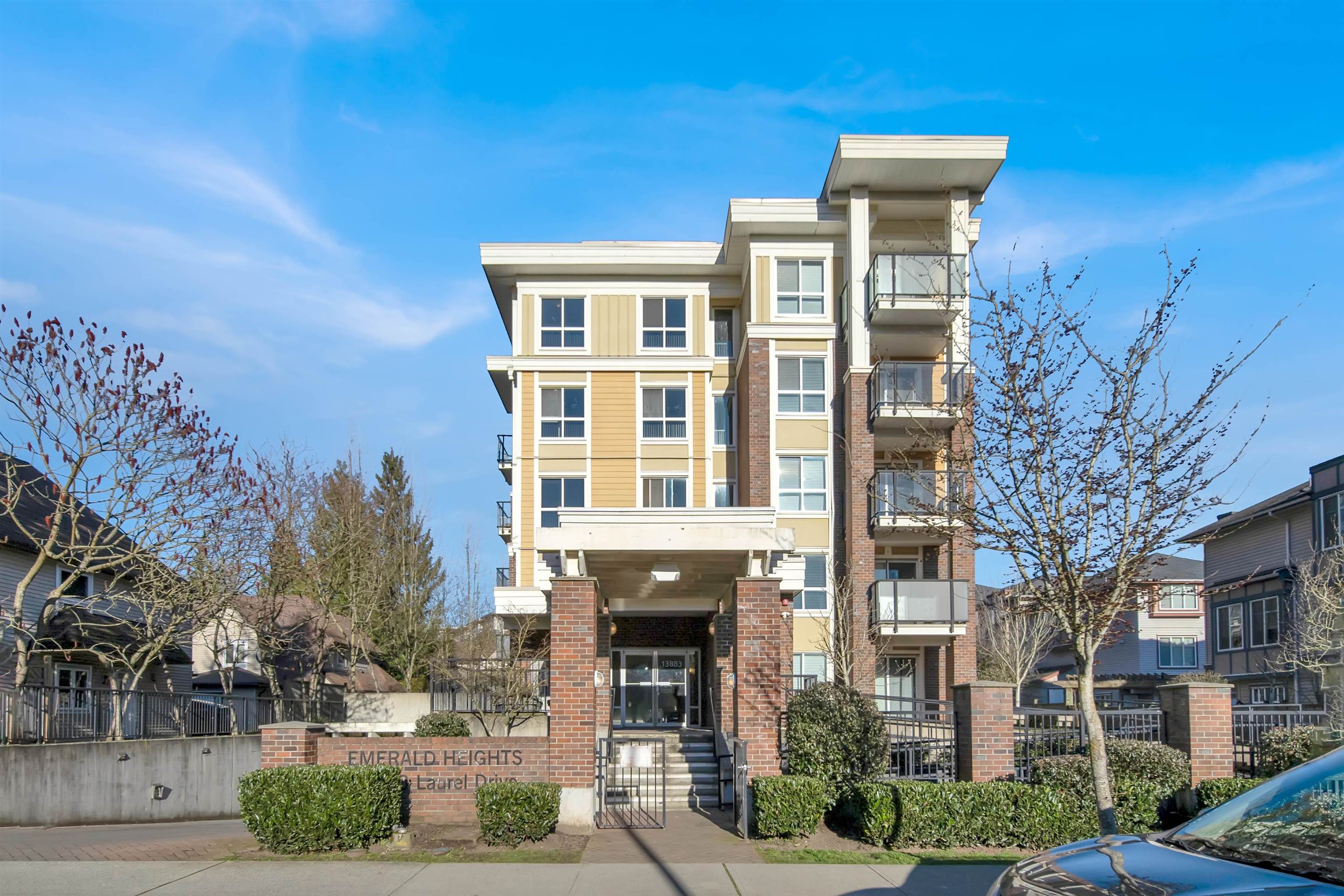 305-13883 Laurel Drive, Surrey, BC, V2R 0W1