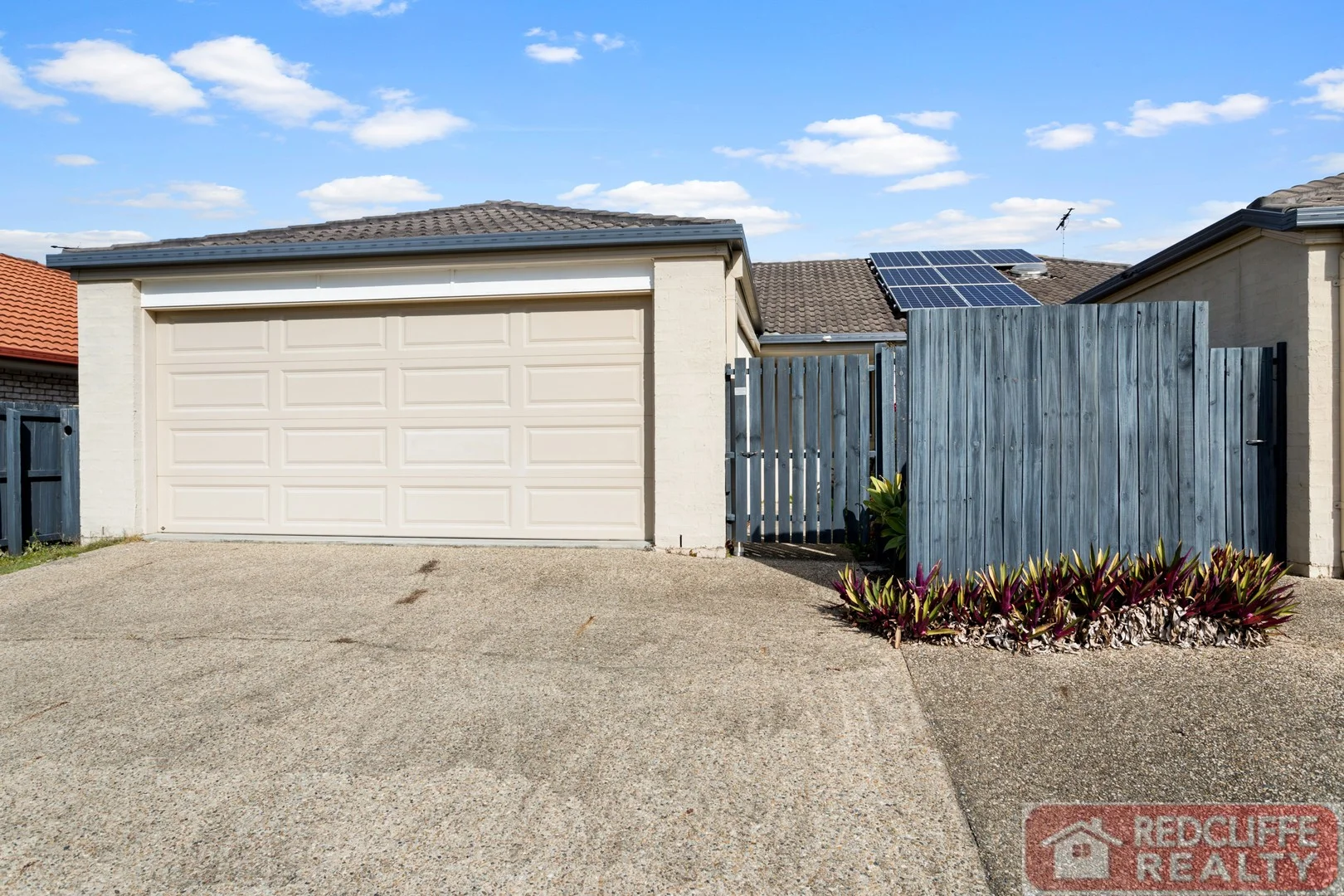 1/9 Eugenia Avenue, Rothwell QLD 4022