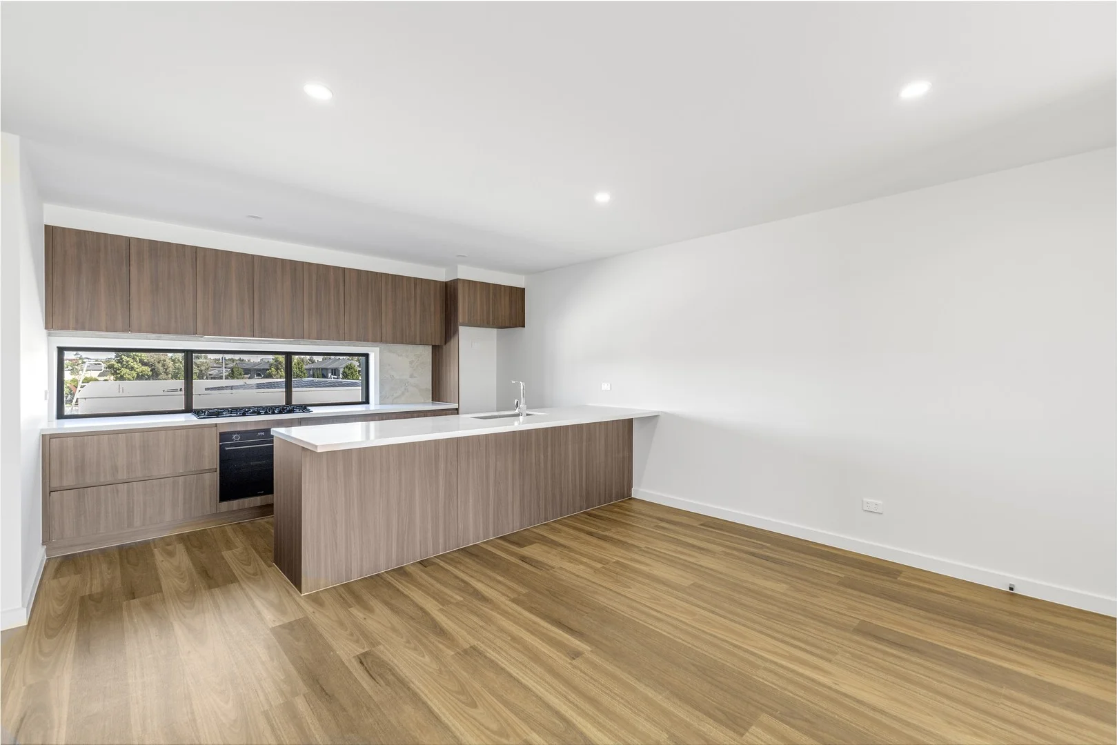 13 Whitfield Crescent, Craigieburn VIC 3064