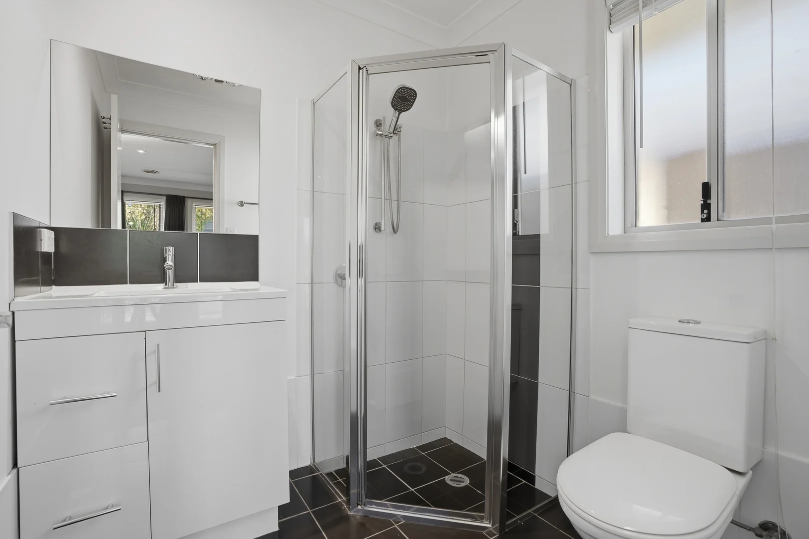 Additional image 8 of 30 George Weily Place, Orange NSW 2800