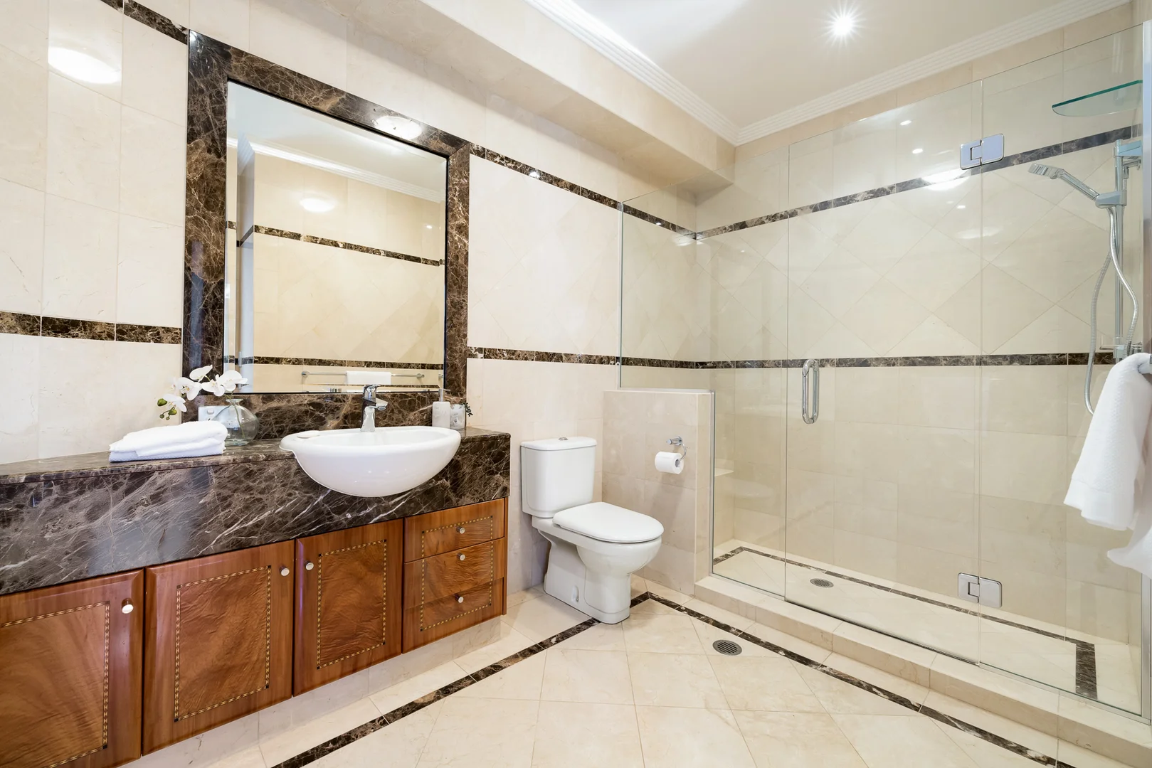 Additional image 13 of 219 & 221 Hedges Avenue, Mermaid Beach QLD 4218