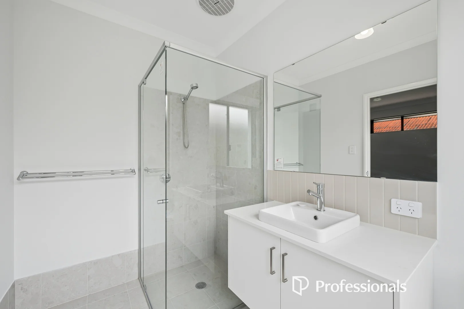 Additional image 13 of 32b Sussex Road, Forrestfield WA 6058