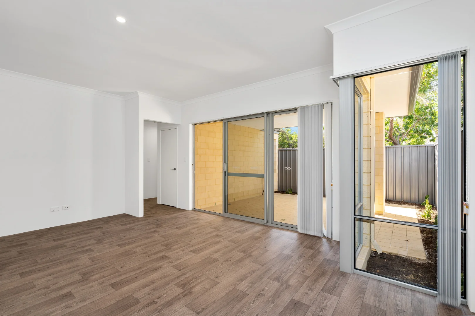 Additional image 4 of 190C Riseley Street, Booragoon WA 6154