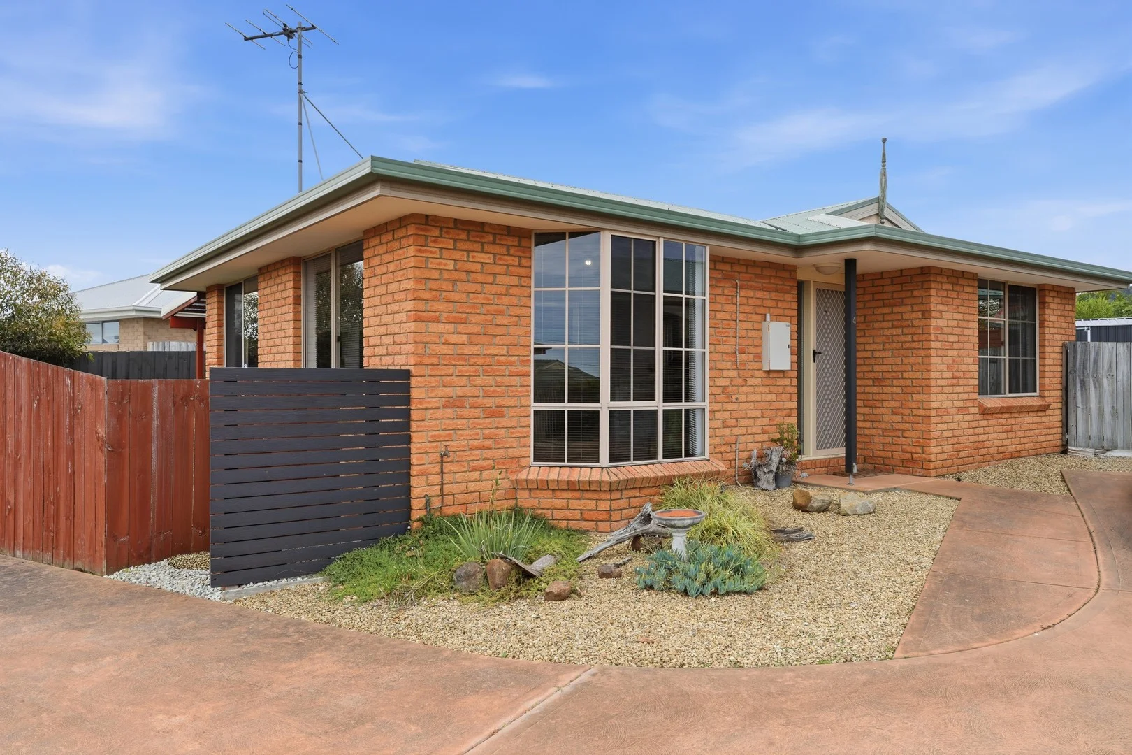 4/3 Horsham Road, Oakdowns TAS 7019