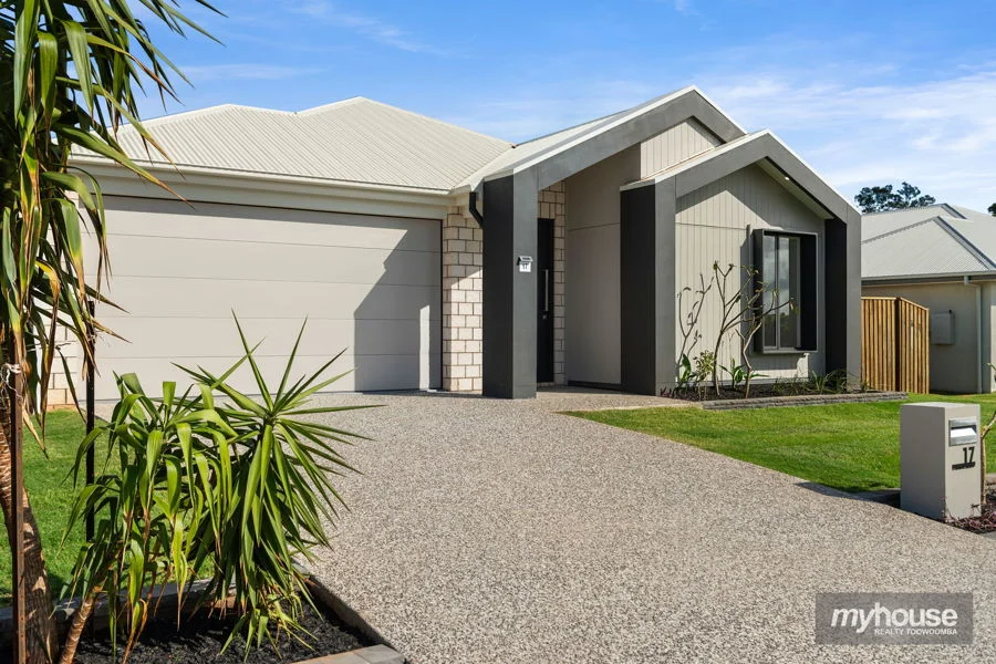 17 Saint Andrews Crescent, Highfields QLD 4352