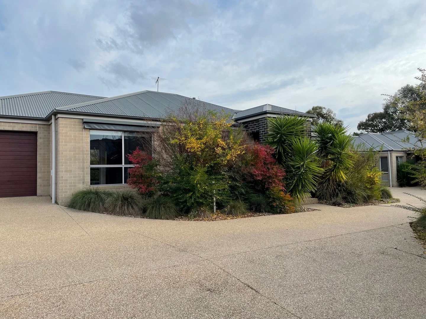 3/9 DONNOLLEY COURT, Lavington NSW 2641