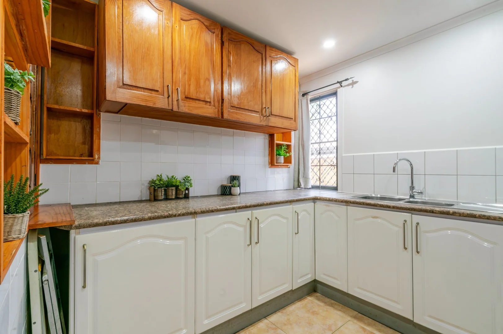 Additional image 13 of 28 Earl, Westcourt QLD 4870