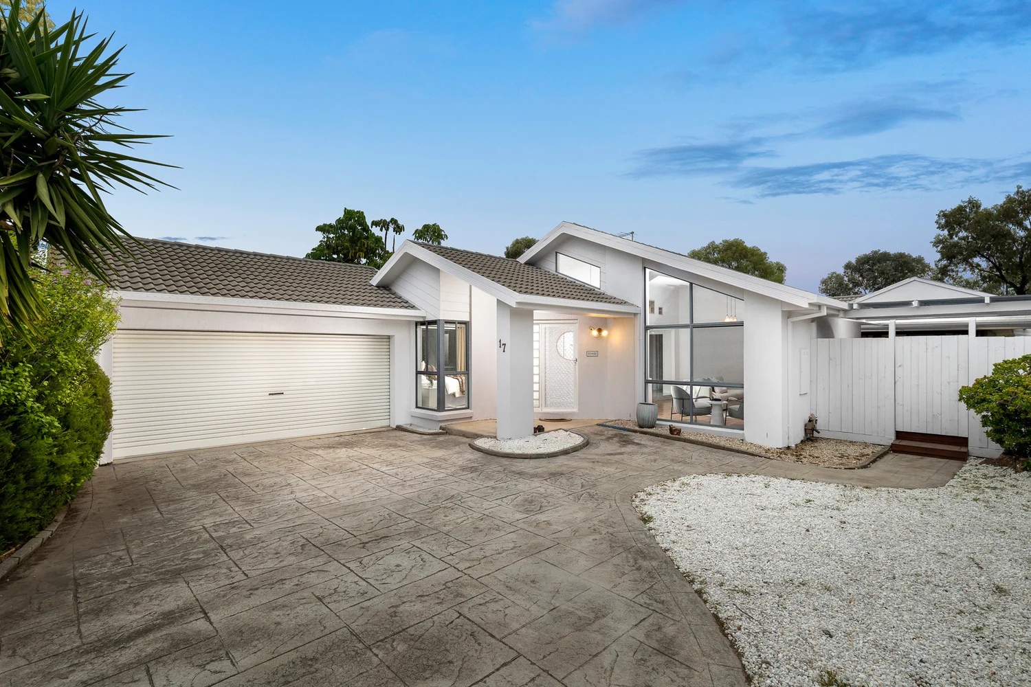 17 Pastoral Place, Sydenham VIC 3037