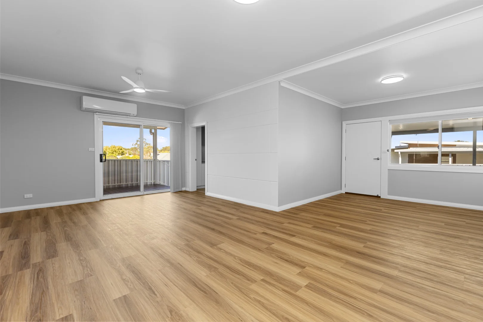 1/52 Main Street, Junee NSW 2663 photo 3